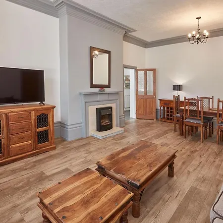 Host & - Groveside Apartamento *